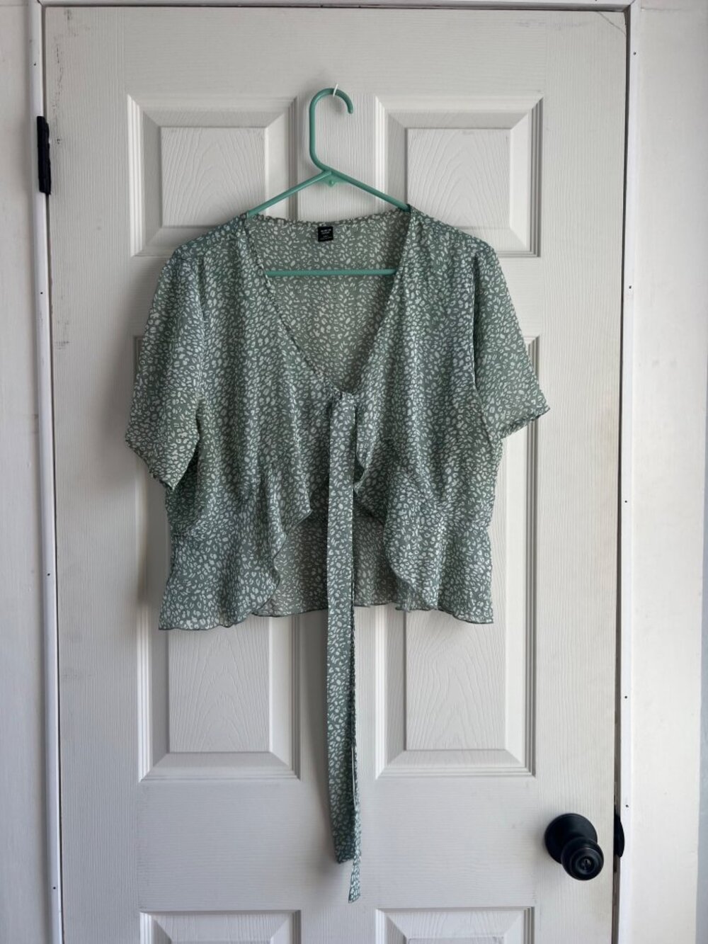 SHEIN Curve Sage Green Tie Front Blouse 1XL | Peplum Flowy Top Cottagecore